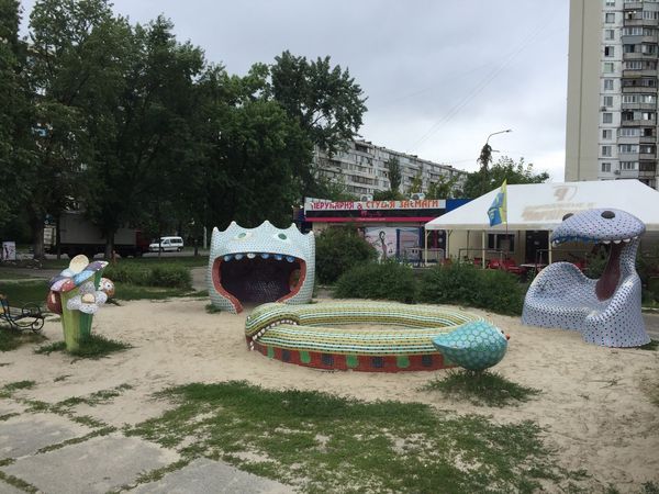 Детская площадка создана при поддержке Геннадия Выходцева